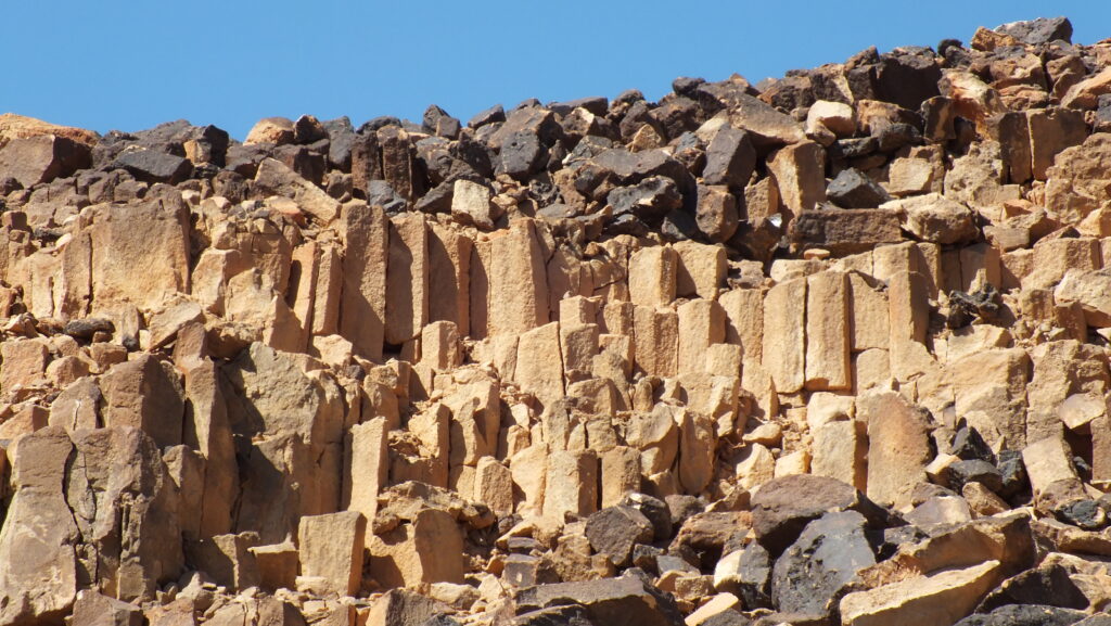 Discover the beauty and wonder of the Ramon Crater in the Negev Desert